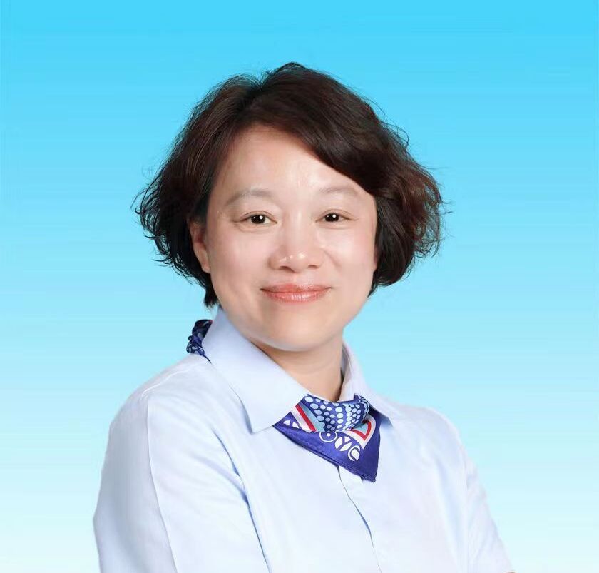 吕校长.jpg 吕校长.jpg